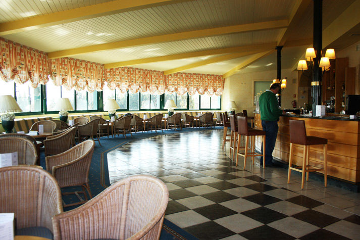 Hotel La Vega Арройо-де-ла-Энкомьенда Экстерьер фото